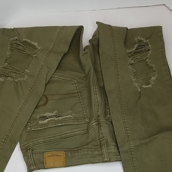 AMERICAN EAGLE TOMGIRL JEANS - Picture 3 of 7